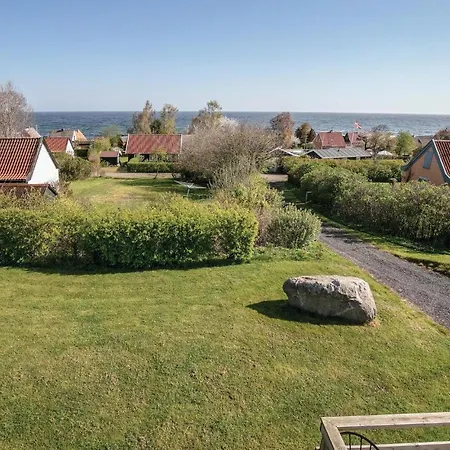 Three Bedroom Holiday In Svaneke Dom wakacyjny Aarsdale