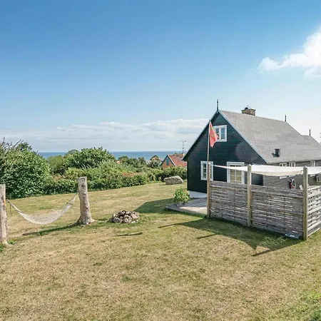 Three Bedroom Holiday In Svaneke Dom wakacyjny