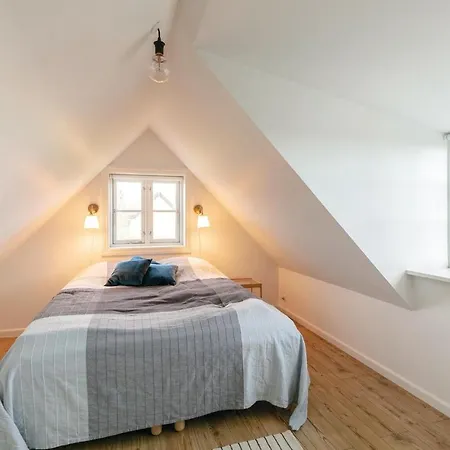 Three Bedroom Holiday In Svaneke Dom wakacyjny Aarsdale