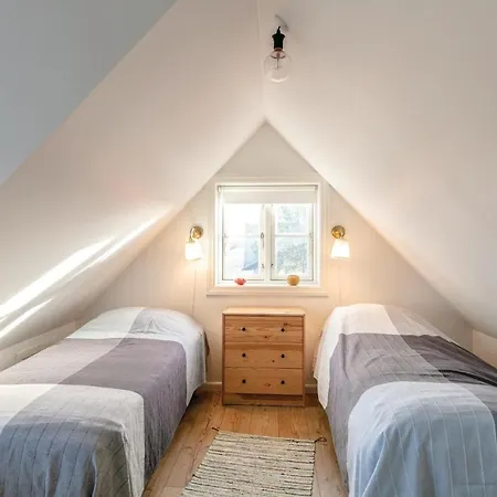 Three Bedroom Holiday In Svaneke * Aarsdale